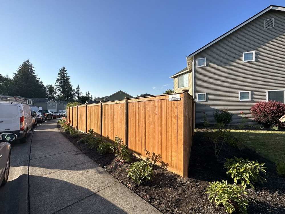 Fences&Decks painting our work Vanhousing